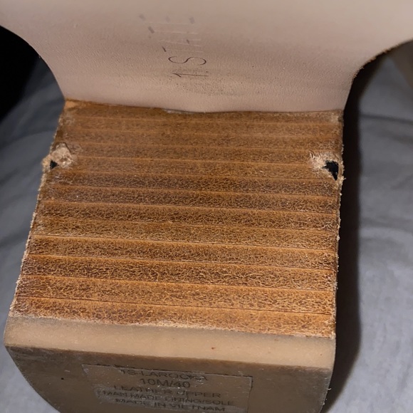 Booties in a pretty pale rose pink! - Picture 5 of 6